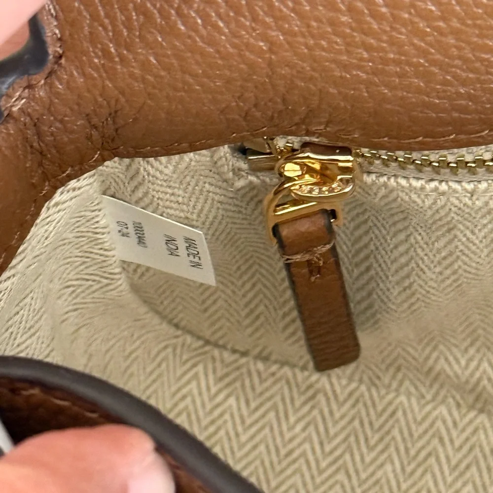 Tory Burch BRITTEN CONVERTIBLE CROSSBODY Leather Shoulder in moose color